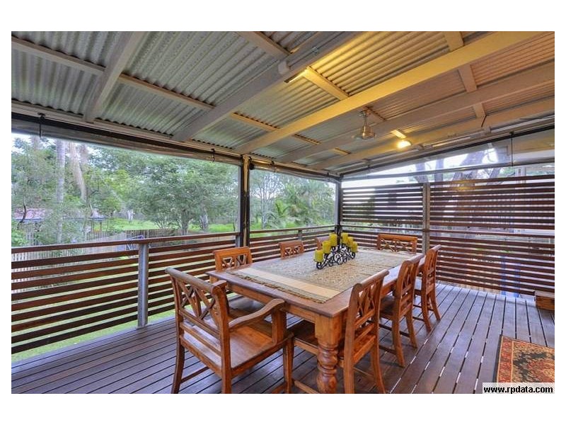 23 Johnstone Street, Sherwood QLD 4075