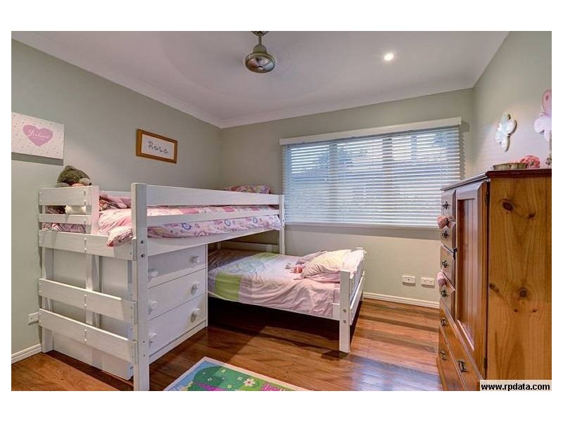 23 Johnstone Street, Sherwood QLD 4075