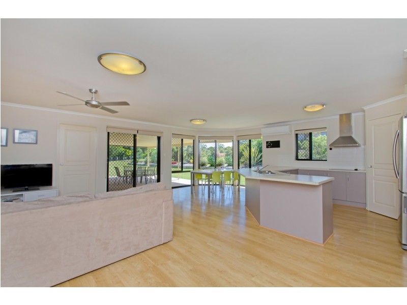 7 Pat Slattery Pl, Lowood QLD 4311