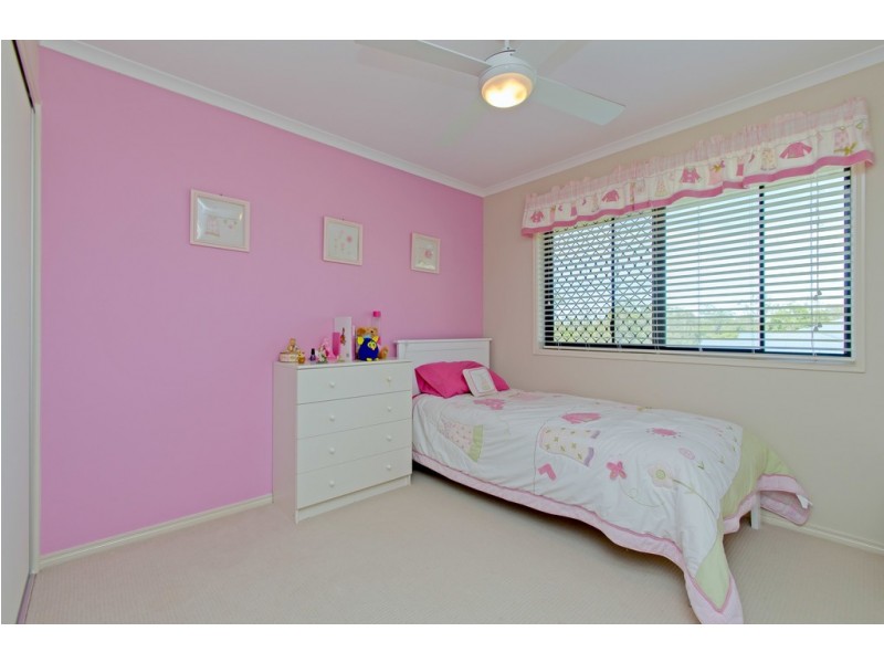 7 Pat Slattery Pl, Lowood QLD 4311