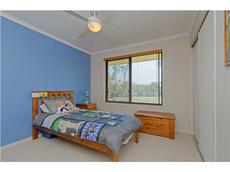 7 Pat Slattery Pl, Lowood QLD 4311