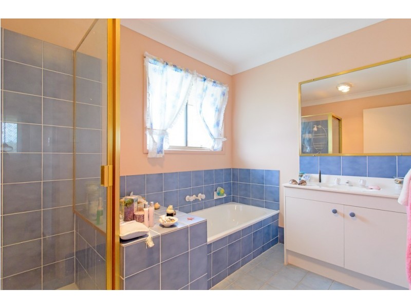 97 Rose Ave, Minden QLD 4311