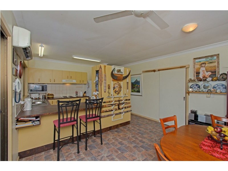 18 Acacia St, Lowood QLD 4311