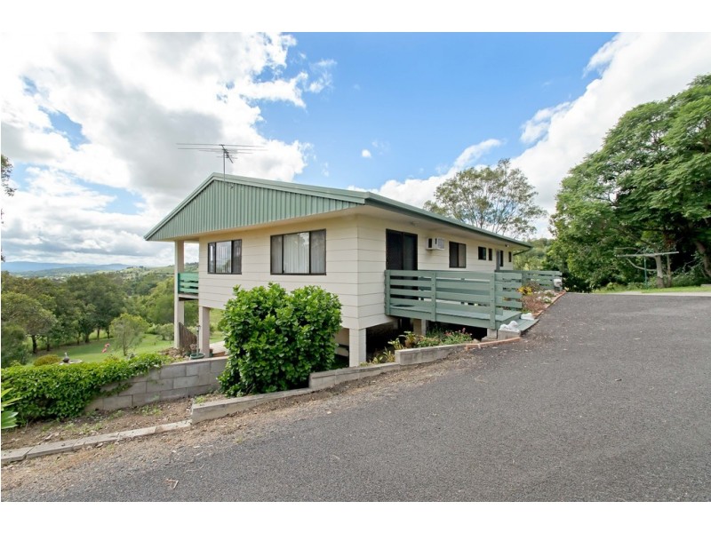 18 Acacia St, Lowood QLD 4311