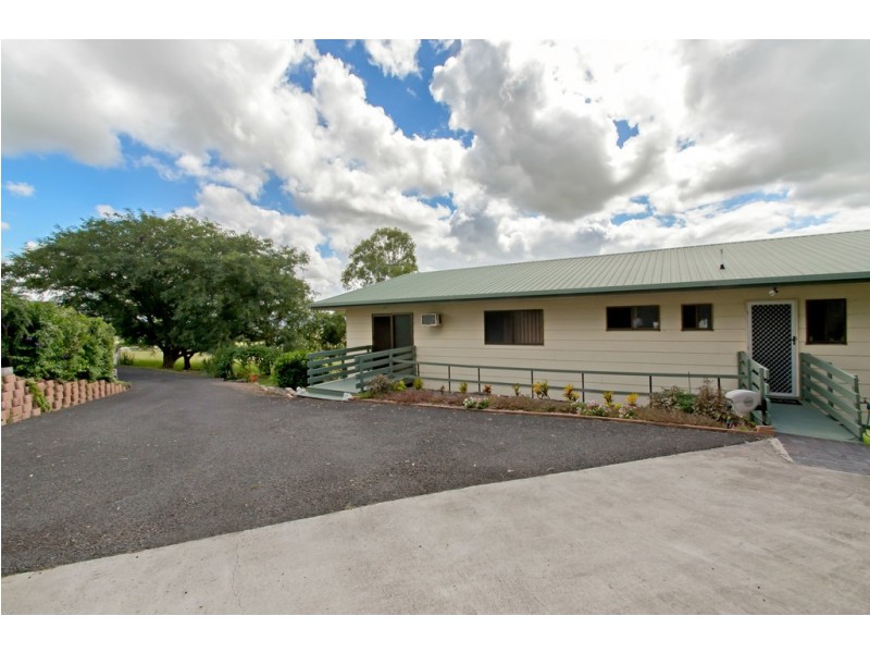 18 Acacia St, Lowood QLD 4311