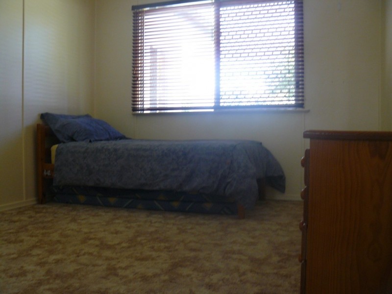 42 Raceview Street, Raceview QLD 4305