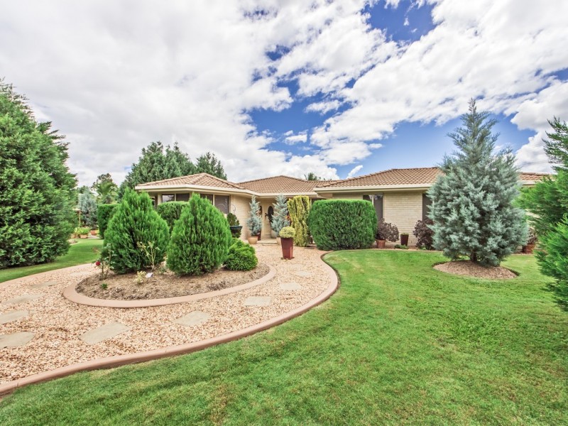 41 Carlock Promenade, Karalee QLD 4306