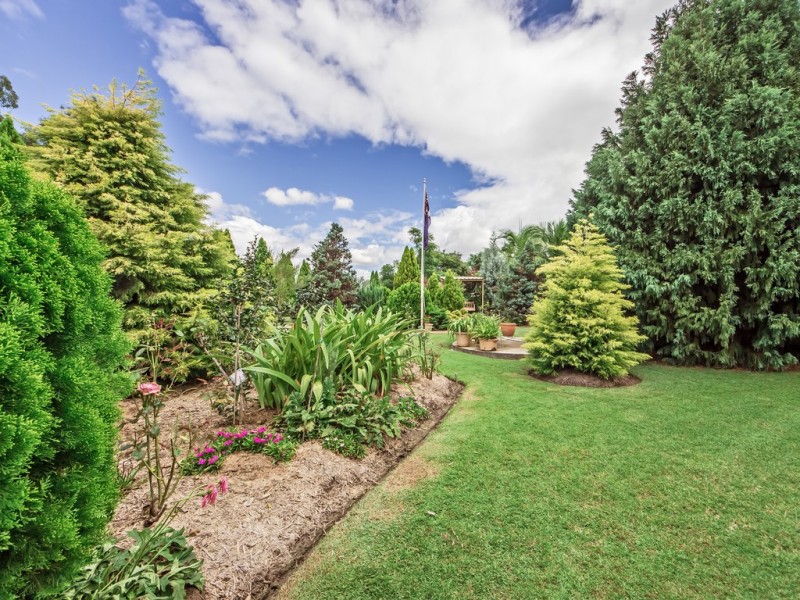 41 Carlock Promenade, Karalee QLD 4306