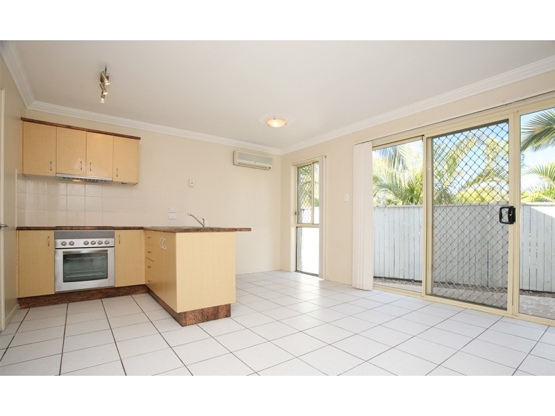 9/22 High street, Forest Lake QLD 4078
