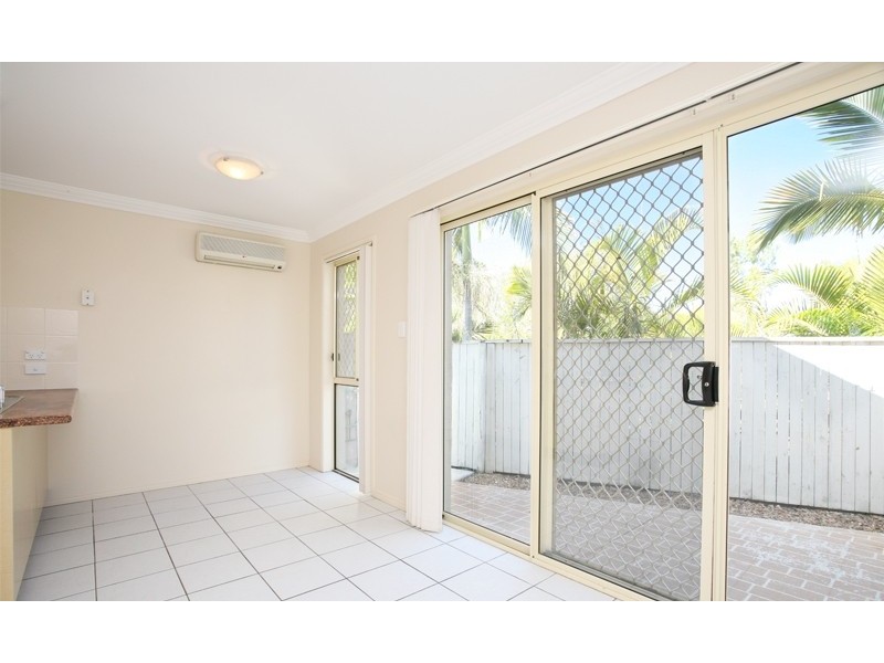 9/22 High street, Forest Lake QLD 4078