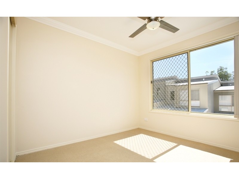 9/22 High street, Forest Lake QLD 4078