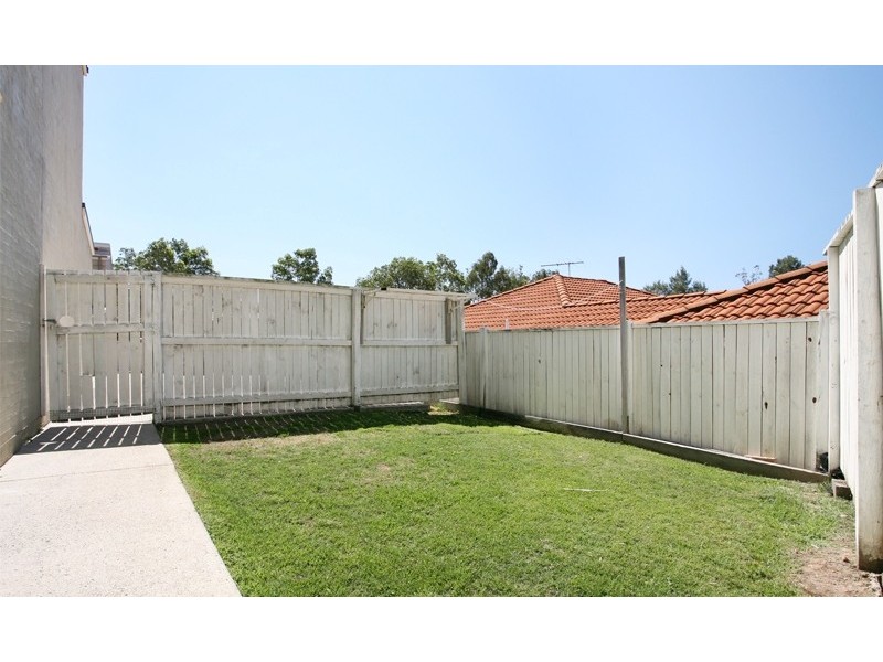 9/22 High street, Forest Lake QLD 4078