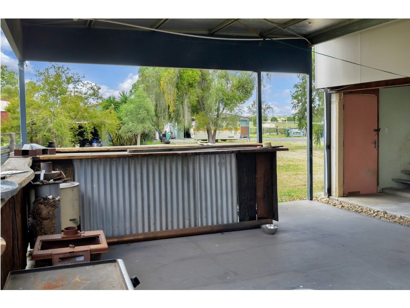 59 Queen St, Marburg QLD 4346