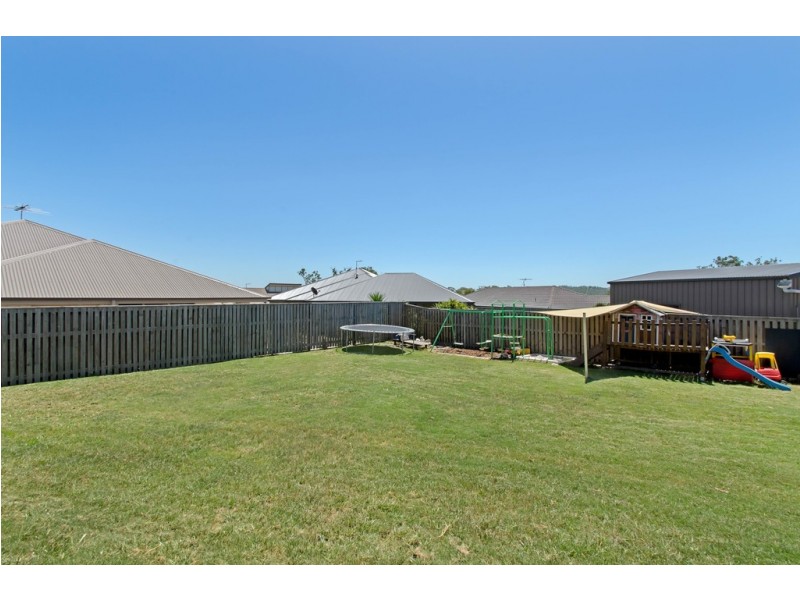 19 Willowood Pl, Fernvale QLD 4306