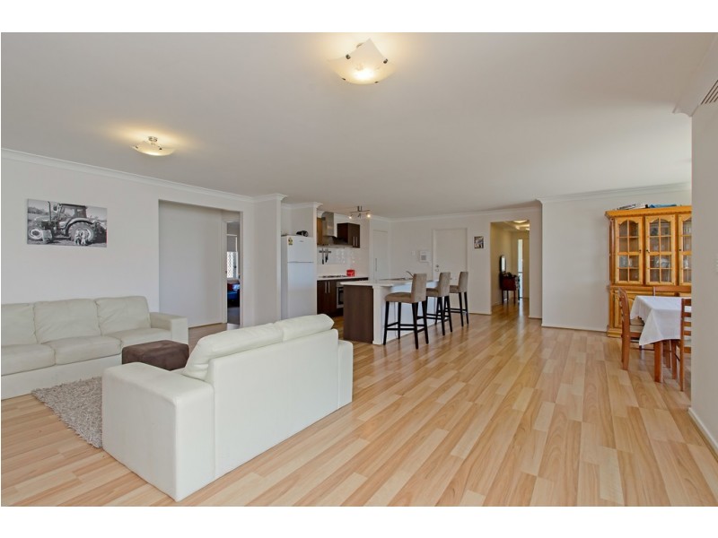 19 Willowood Pl, Fernvale QLD 4306