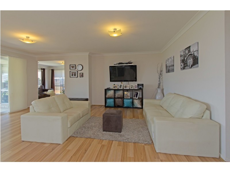 19 Willowood Pl, Fernvale QLD 4306