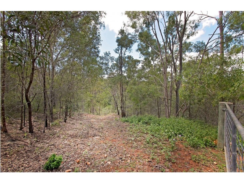 104 lockyer View Rd, Wivenhoe Pocket QLD 4306