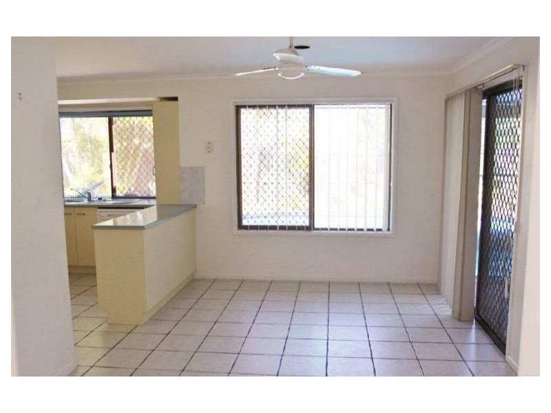 2 Lowan Street, Bellbowrie QLD 4070