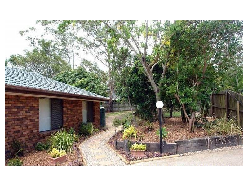 2 Lowan Street, Bellbowrie QLD 4070