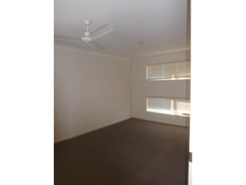 21 Sandpiper Drive, Lowood QLD 4311