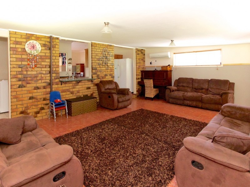 76 Poole Rd, Fernvale QLD 4306