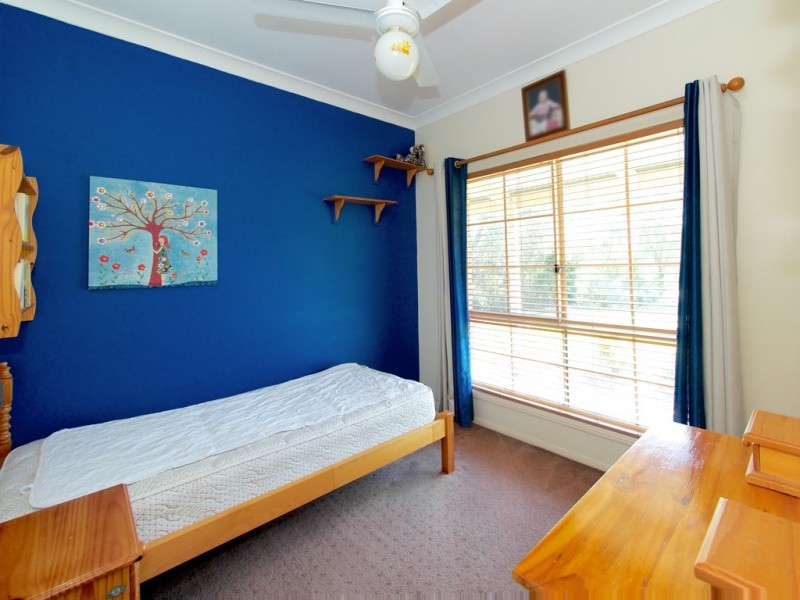 76 Poole Rd, Fernvale QLD 4306