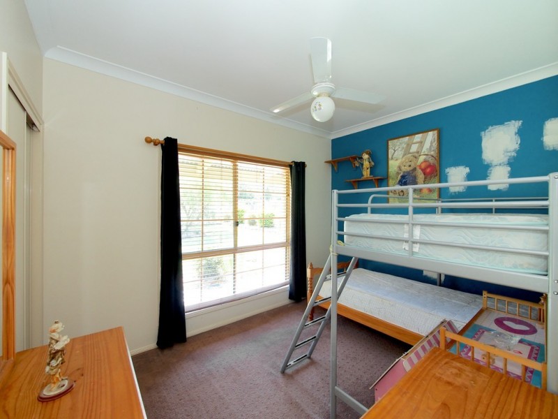 76 Poole Rd, Fernvale QLD 4306