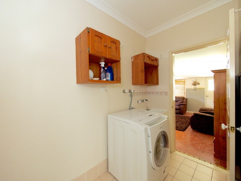 76 Poole Rd, Fernvale QLD 4306