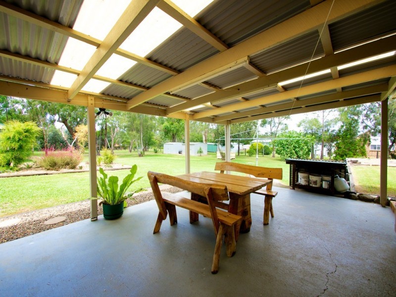 76 Poole Rd, Fernvale QLD 4306