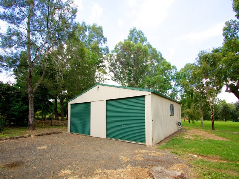 76 Poole Rd, Fernvale QLD 4306