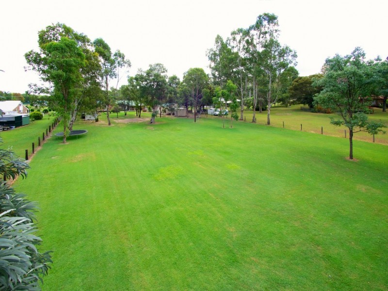 76 Poole Rd, Fernvale QLD 4306