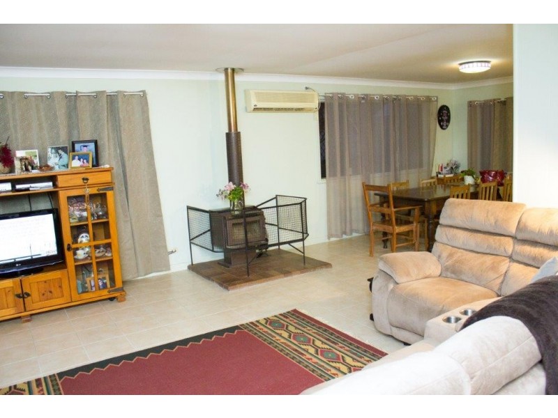 14 Vogler Rd, Fernvale QLD 4306
