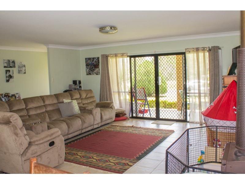 14 Vogler Rd, Fernvale QLD 4306