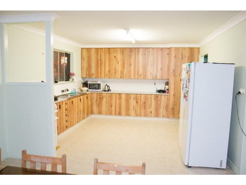 14 Vogler Rd, Fernvale QLD 4306