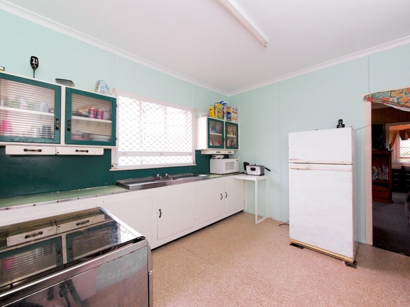 24 James Street, East Ipswich QLD 4305