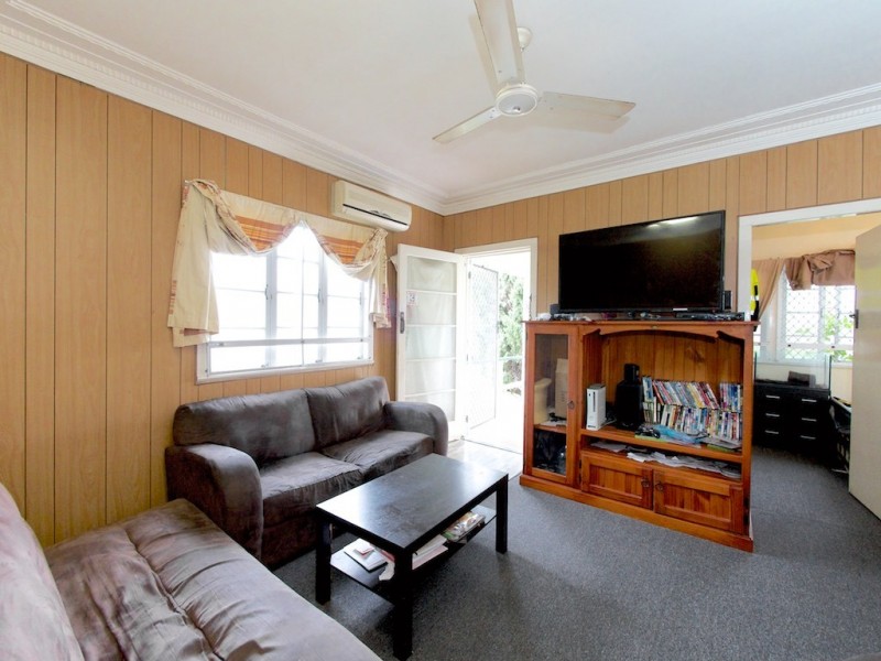 24 James Street, East Ipswich QLD 4305