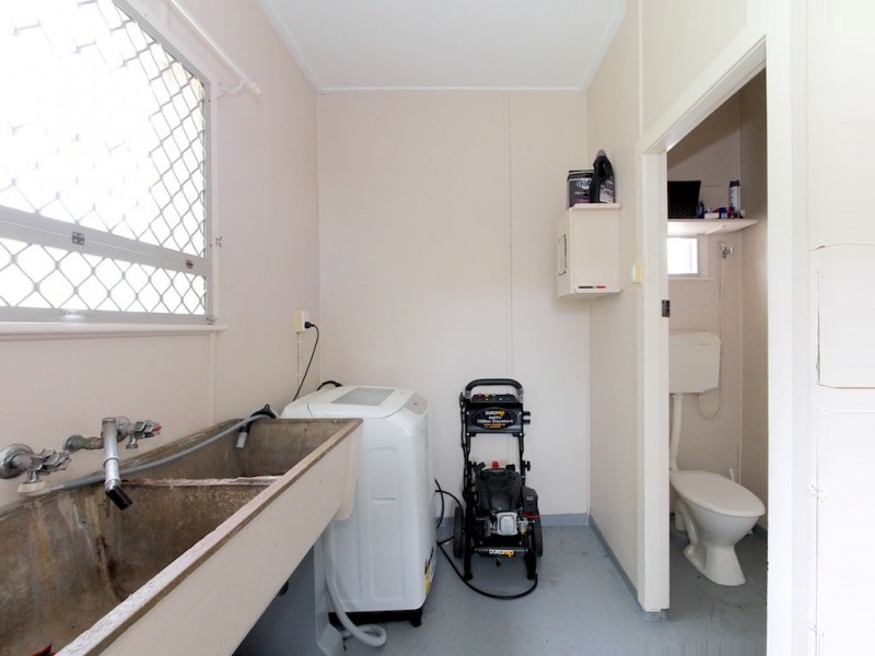24 James Street, East Ipswich QLD 4305