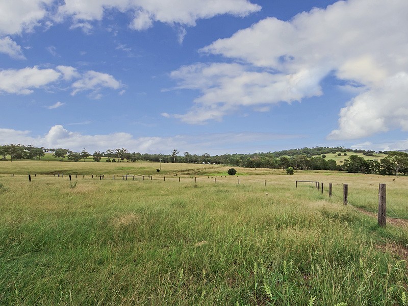 39 Cooper Road, Haigslea QLD 4306