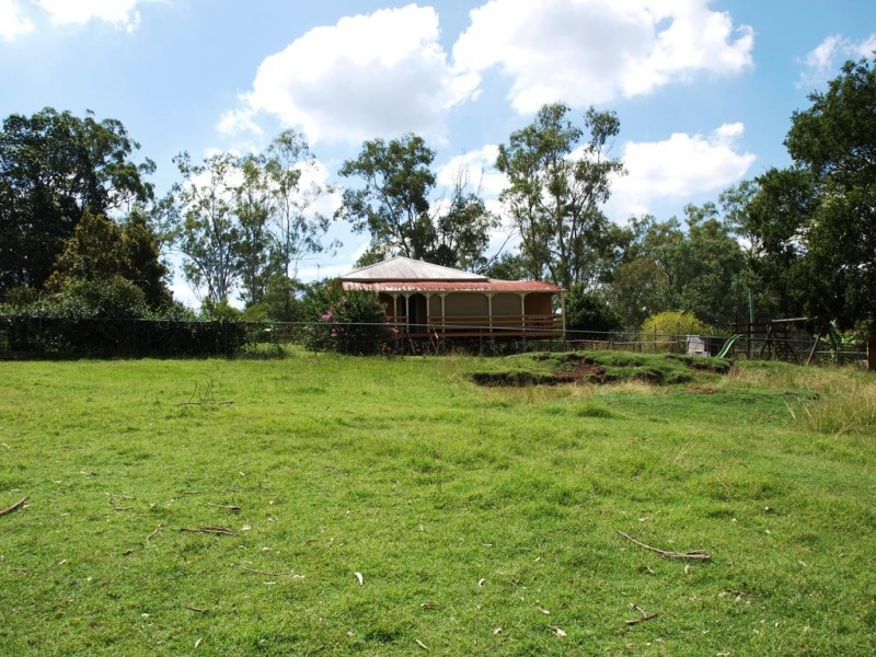 37 Storey St, Redbank Plains QLD 4301