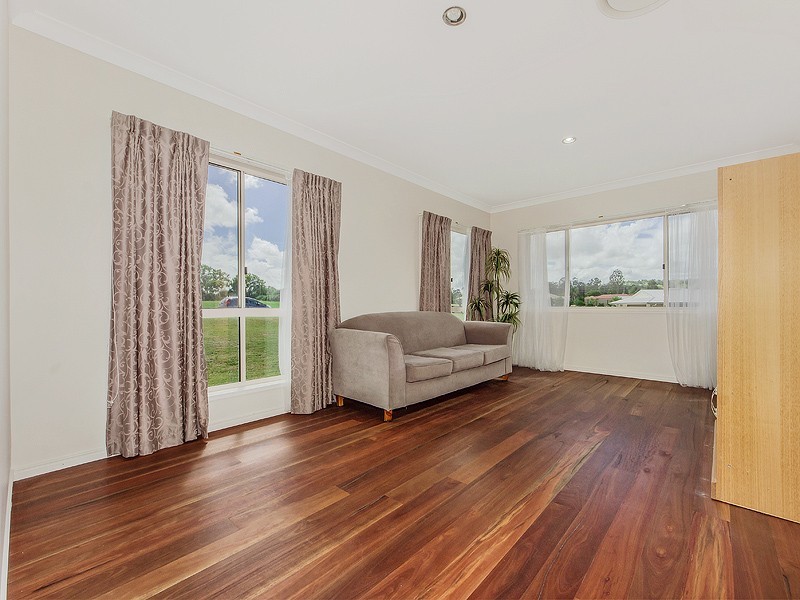 64 Pat Slattery Place, Lowood QLD 4311