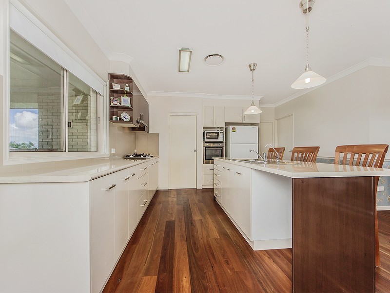 64 Pat Slattery Place, Lowood QLD 4311