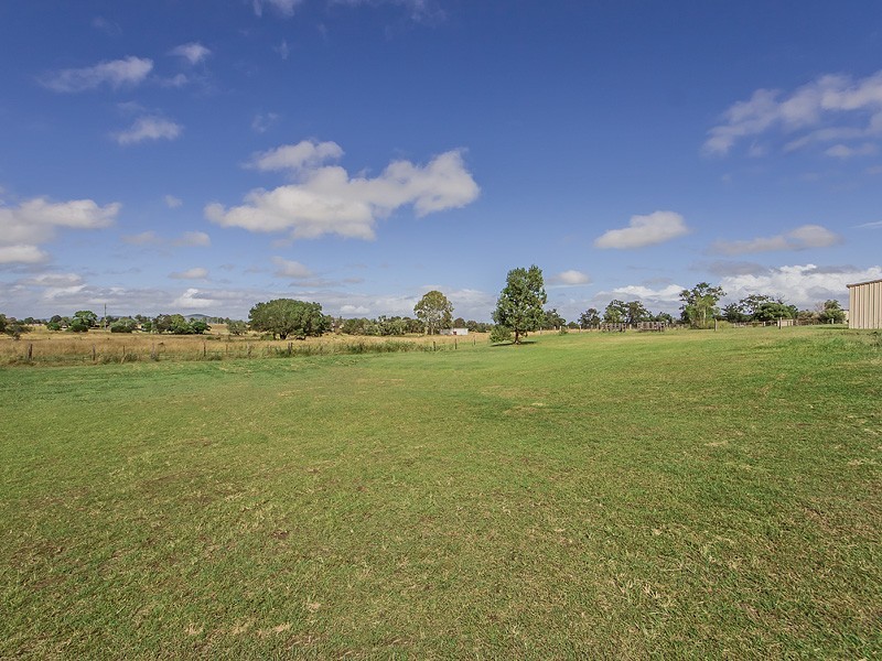 64 Pat Slattery Place, Lowood QLD 4311