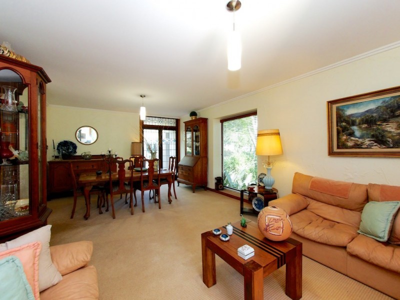 31 High Street, Blackstone QLD 4304