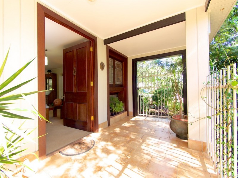 31 High Street, Blackstone QLD 4304