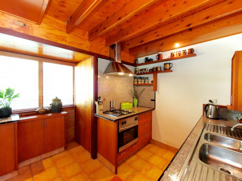 31 High Street, Blackstone QLD 4304