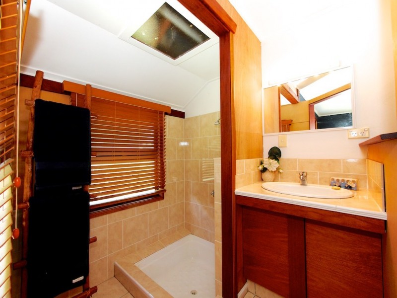 31 High Street, Blackstone QLD 4304