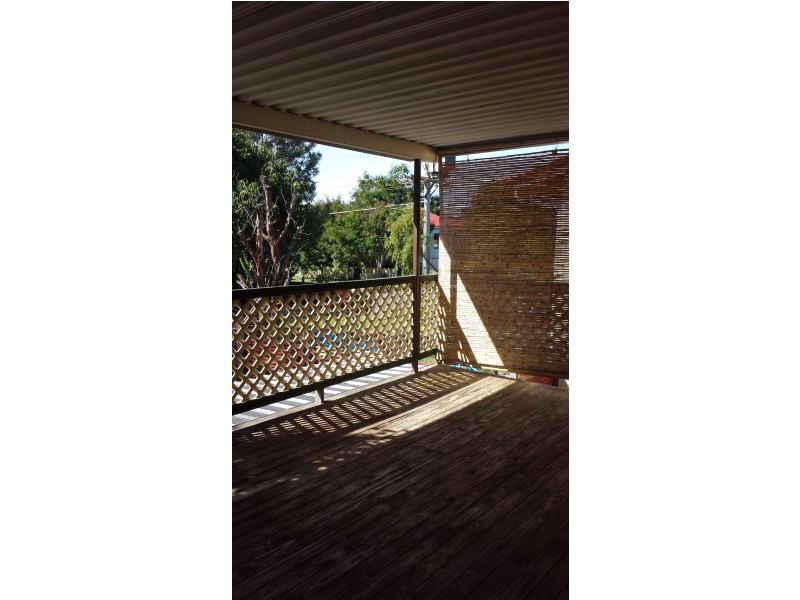 46 Blackstone Road, Newtown QLD 4305