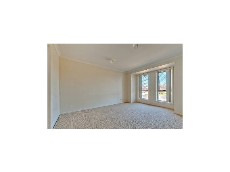 10 Ballow Cr, Redbank Plains QLD 4301