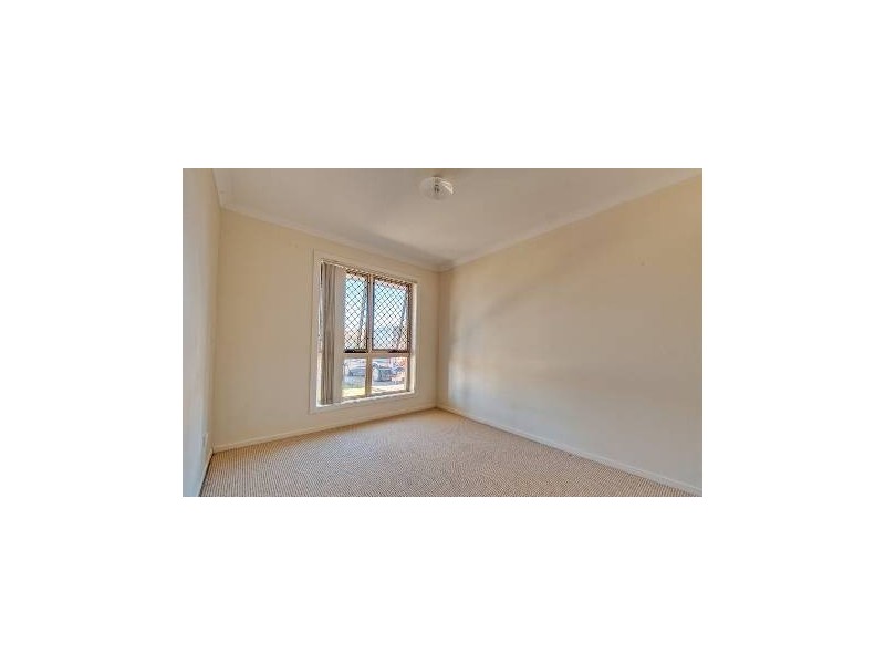 10 Ballow Cr, Redbank Plains QLD 4301