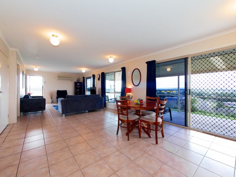 16 Banksia Court, Lowood QLD 4311